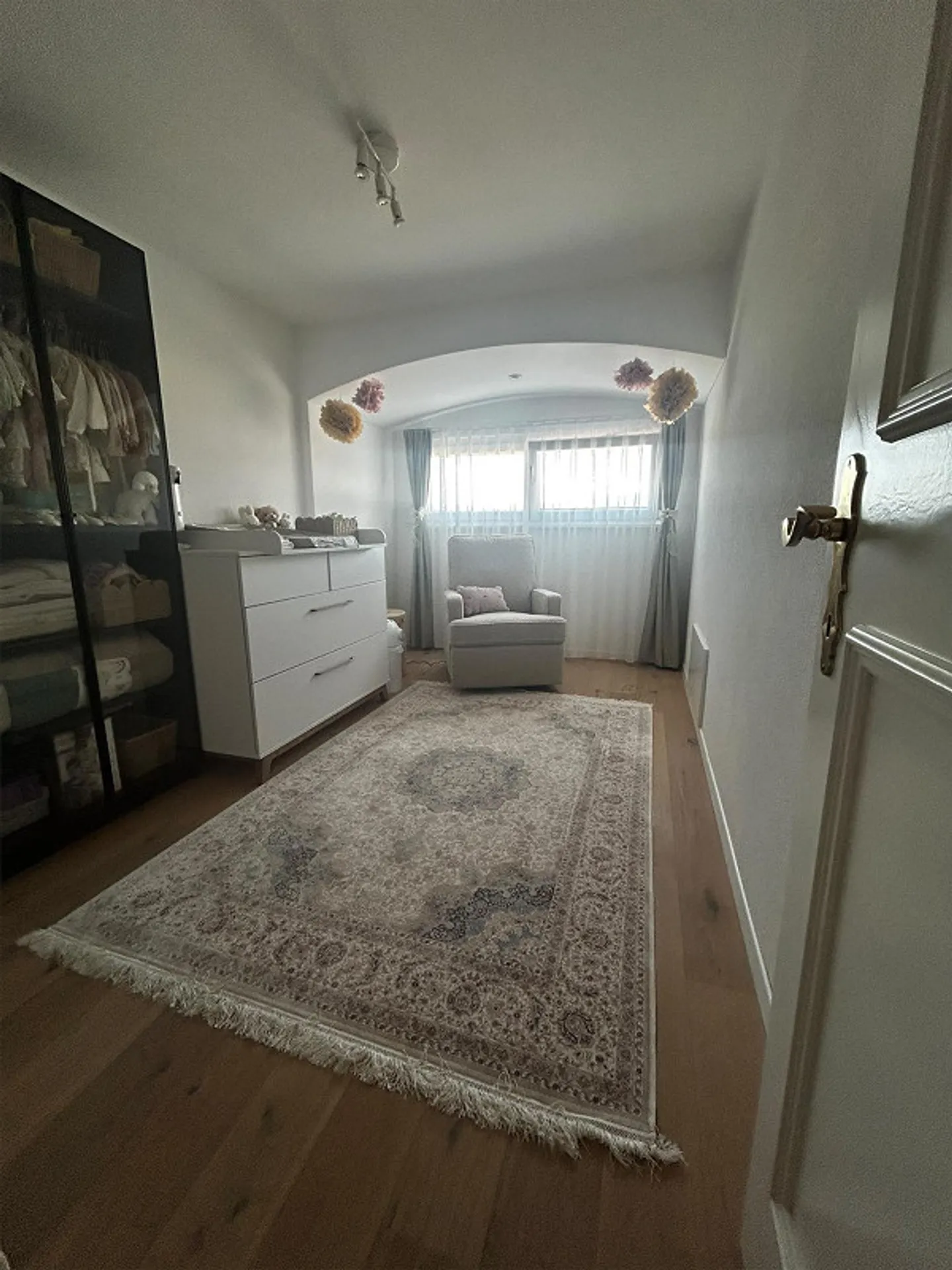Spacious 4.5 Room Attic with Rooftop Terrace - Photo 23 of 25