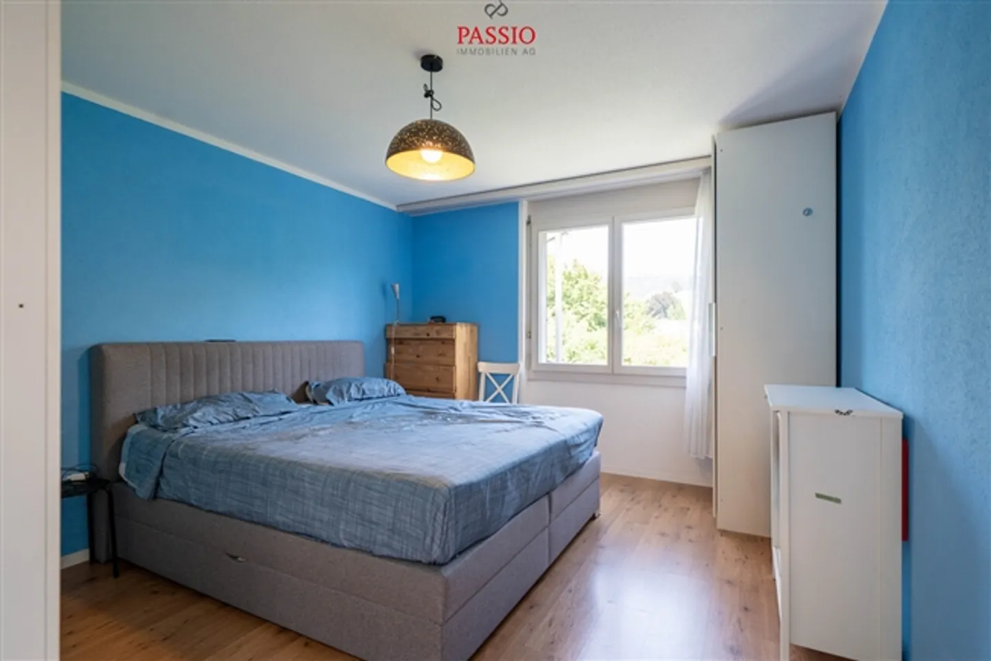 Family-friendly 4.5-room apartment with fireplace and winter garden - Photo 9 of 19