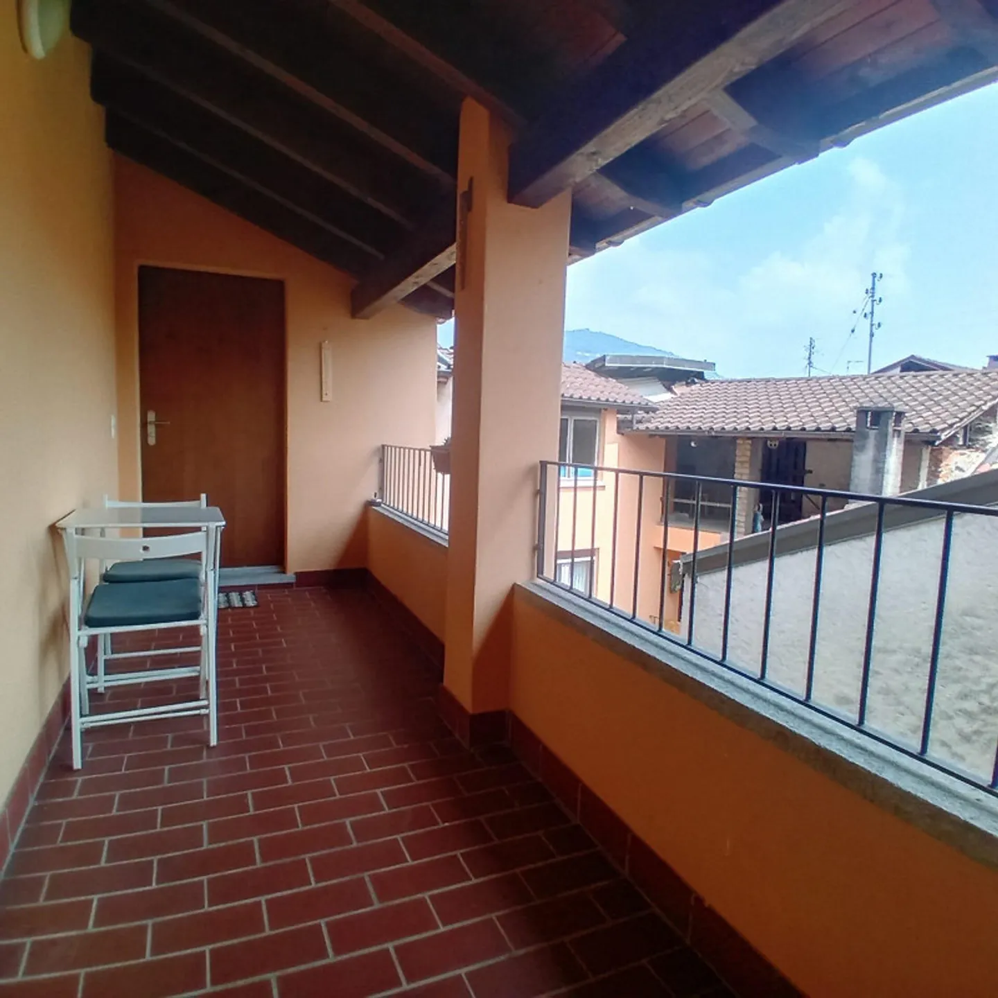 AFFASCINANTE E ACCOGLIENTE 3.5 LOCALI NEL CUORE DI CASLANO - Foto 4 di 17