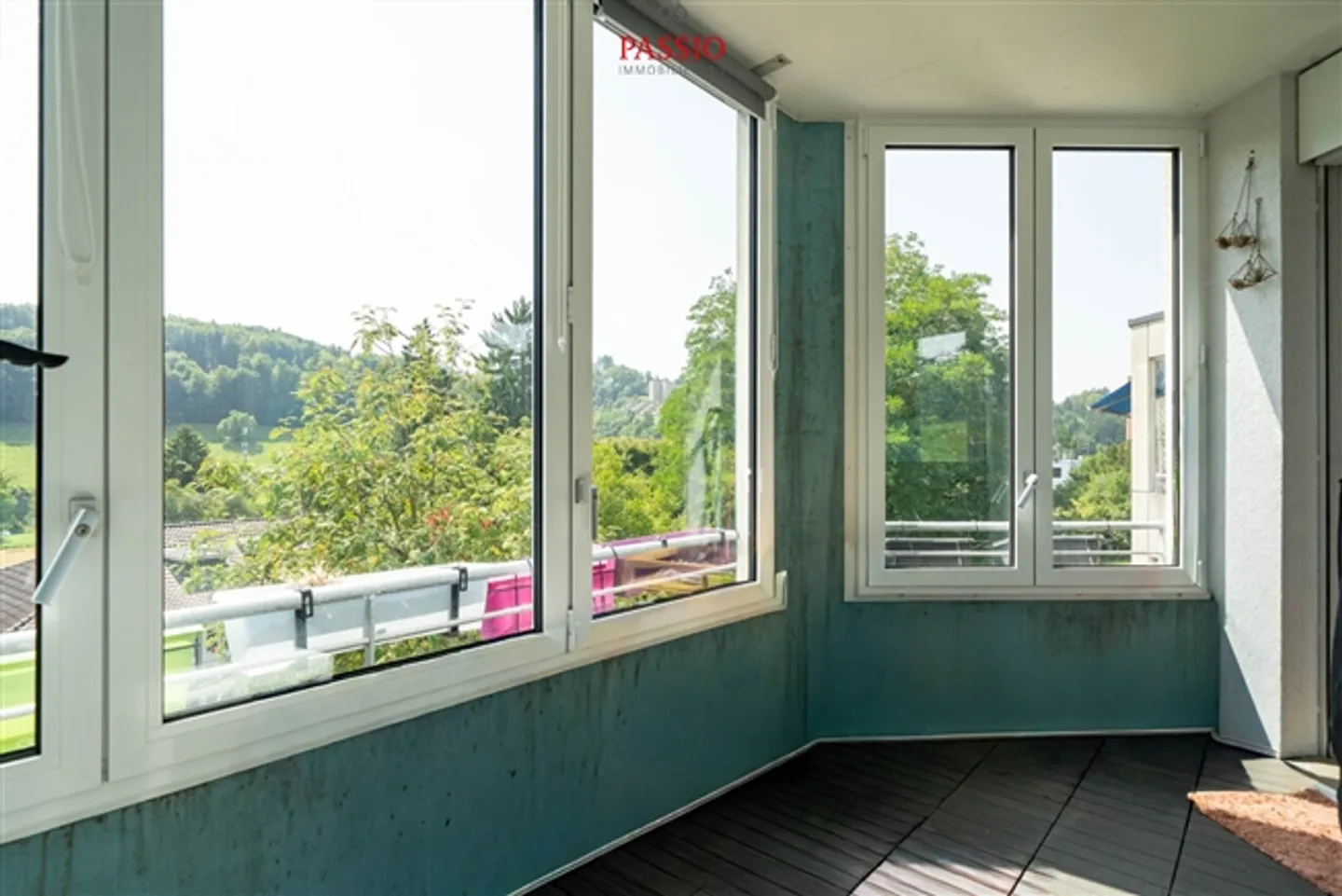 Family-friendly 4.5-room apartment with fireplace and winter garden - Photo 12 of 19