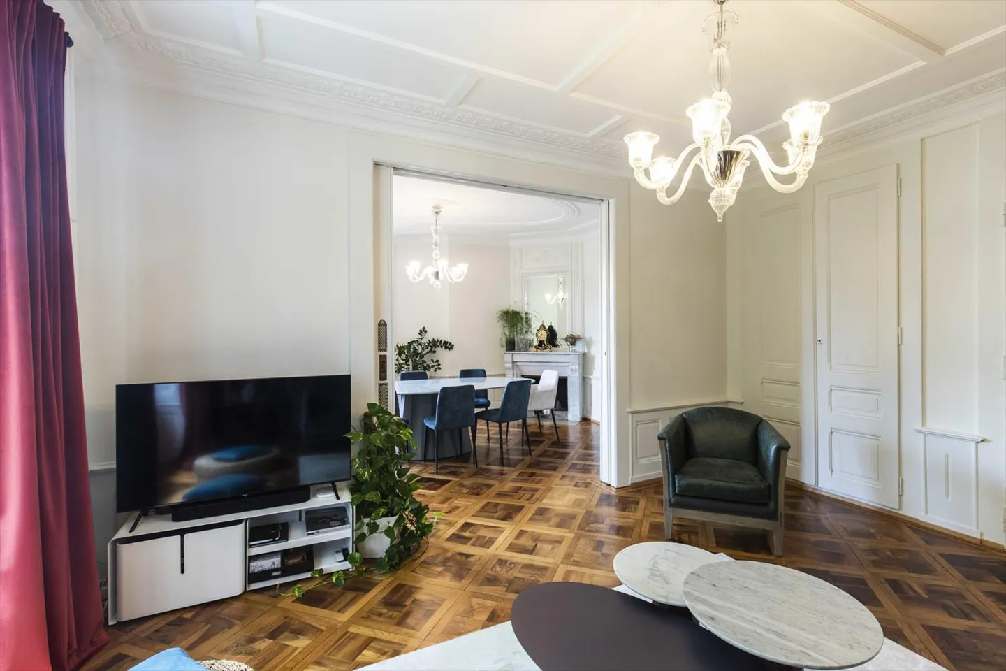 Appartamento 6.5 stanze - Foto 1 di 6