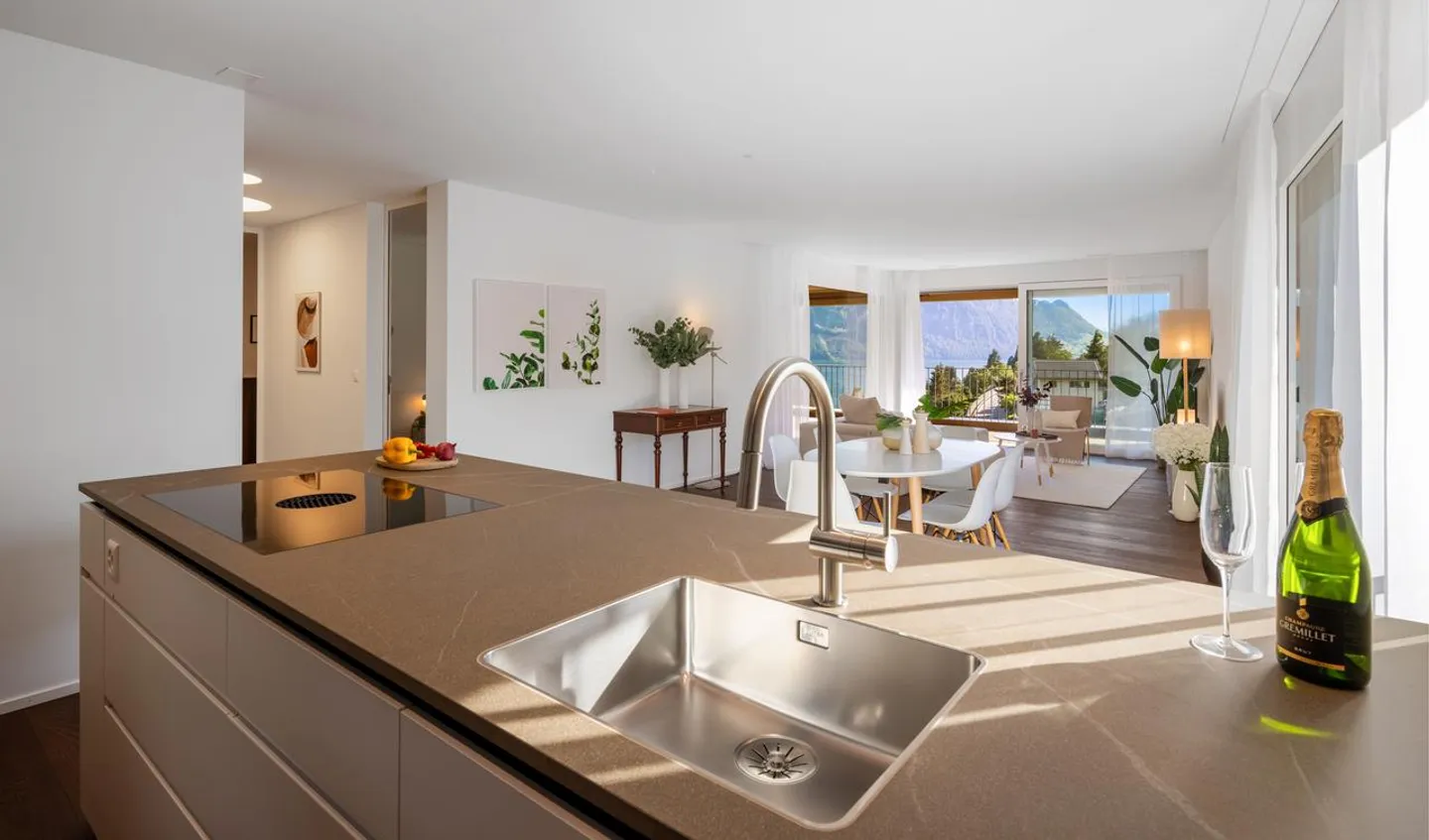 Charming penthouse apartment with exclusive interior design - Photo 4 of 9