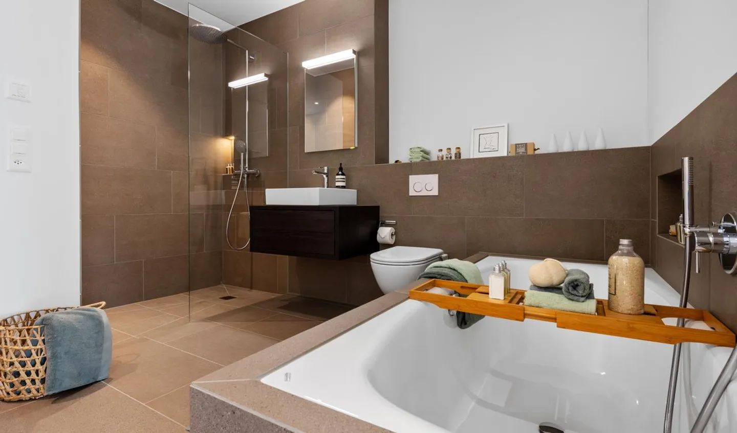 Charming penthouse apartment with exclusive interior design - Photo 6 of 9