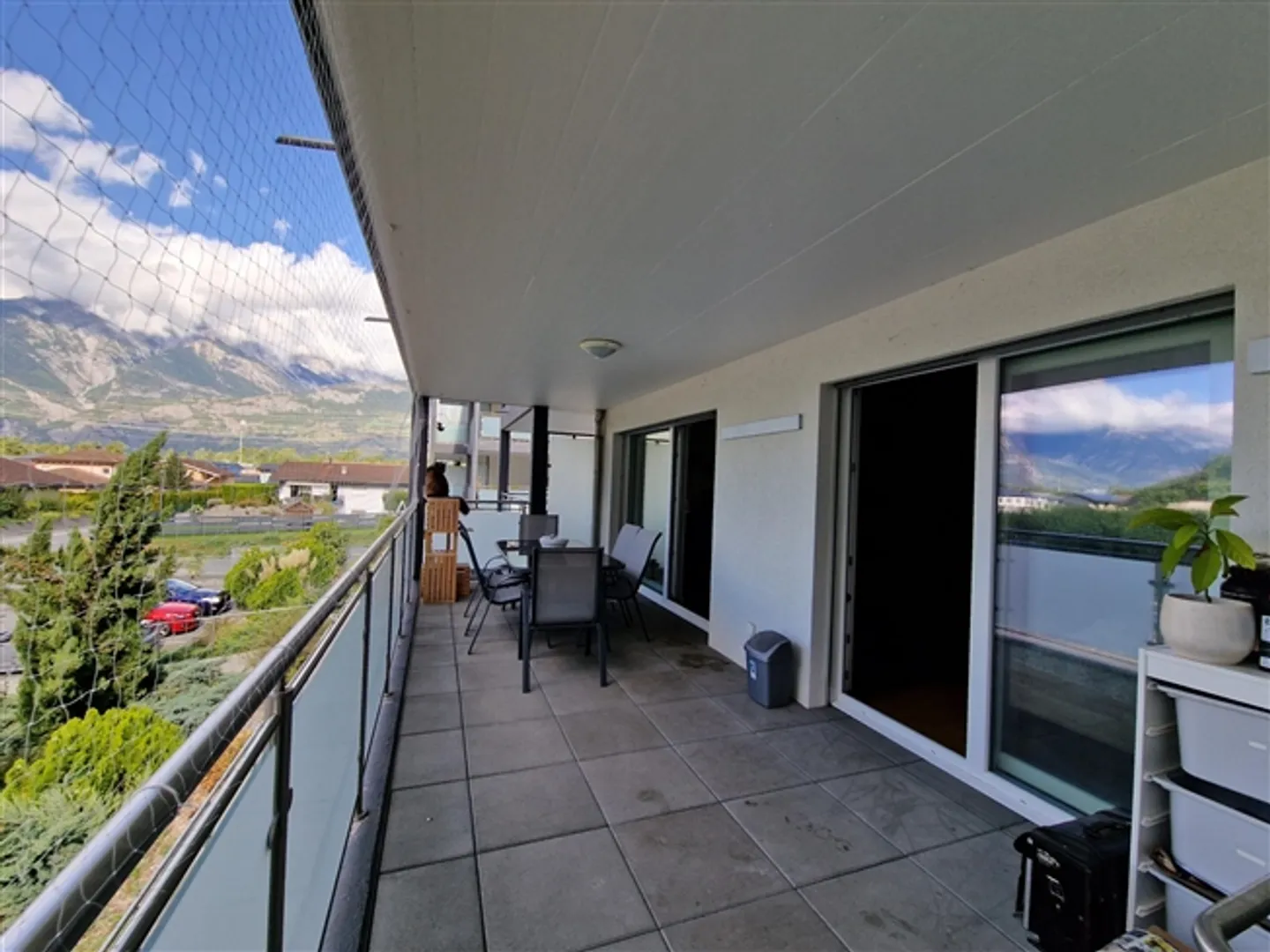 Magnifique et moderne appartement de 2.5 pièces à Aproz - Photo 2 sur 13