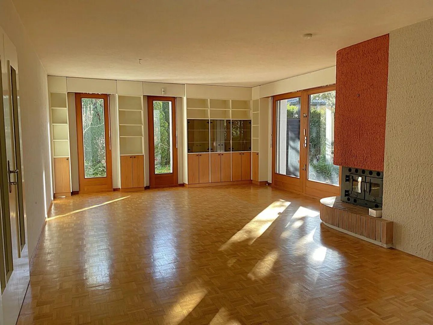 Casa unifamiliare accogliente e affascinante con 5,5 stanze in posizione privilegiata - Foto 2 di 11