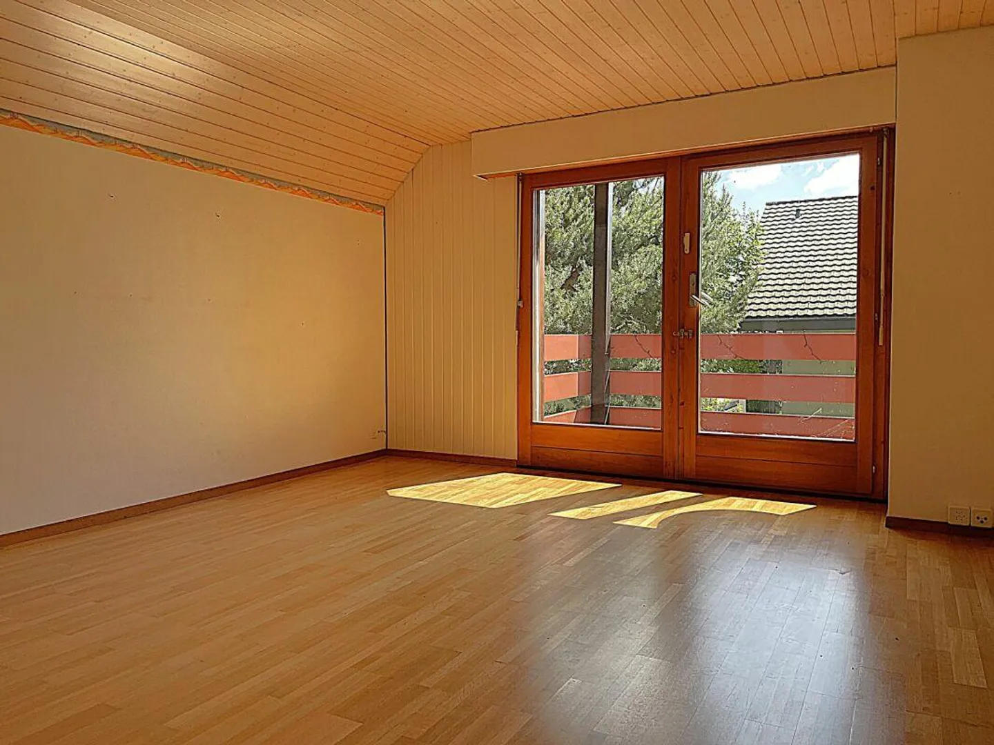 Casa unifamiliare accogliente e affascinante con 5,5 stanze in posizione privilegiata - Foto 7 di 11