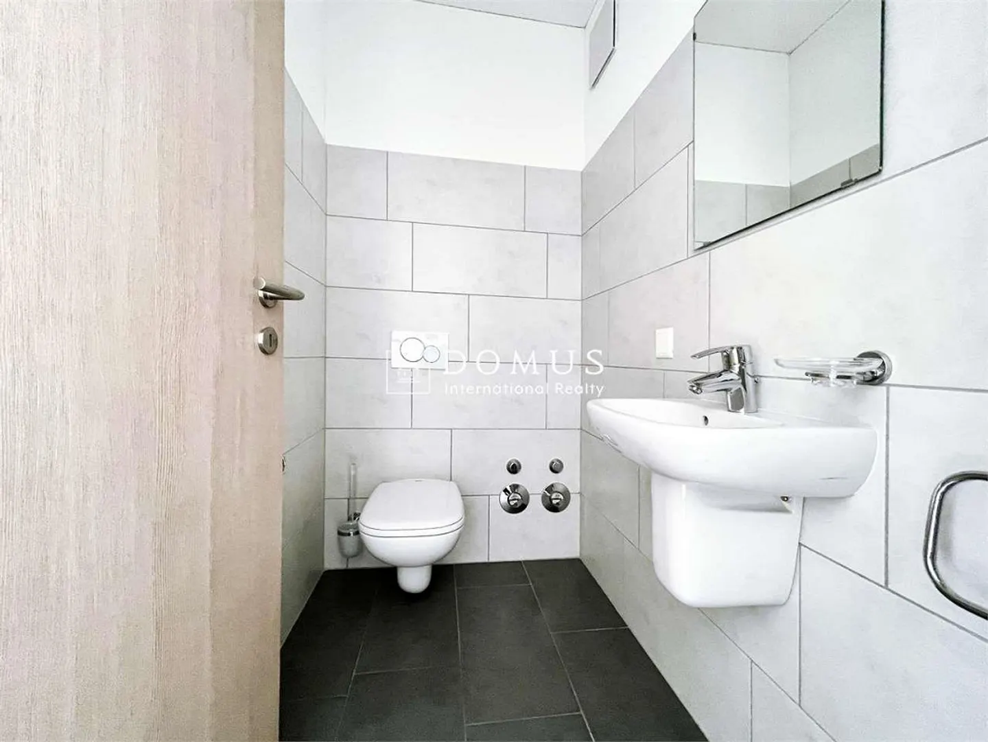 Appartamento moderno spazioso - Foto 6 di 10