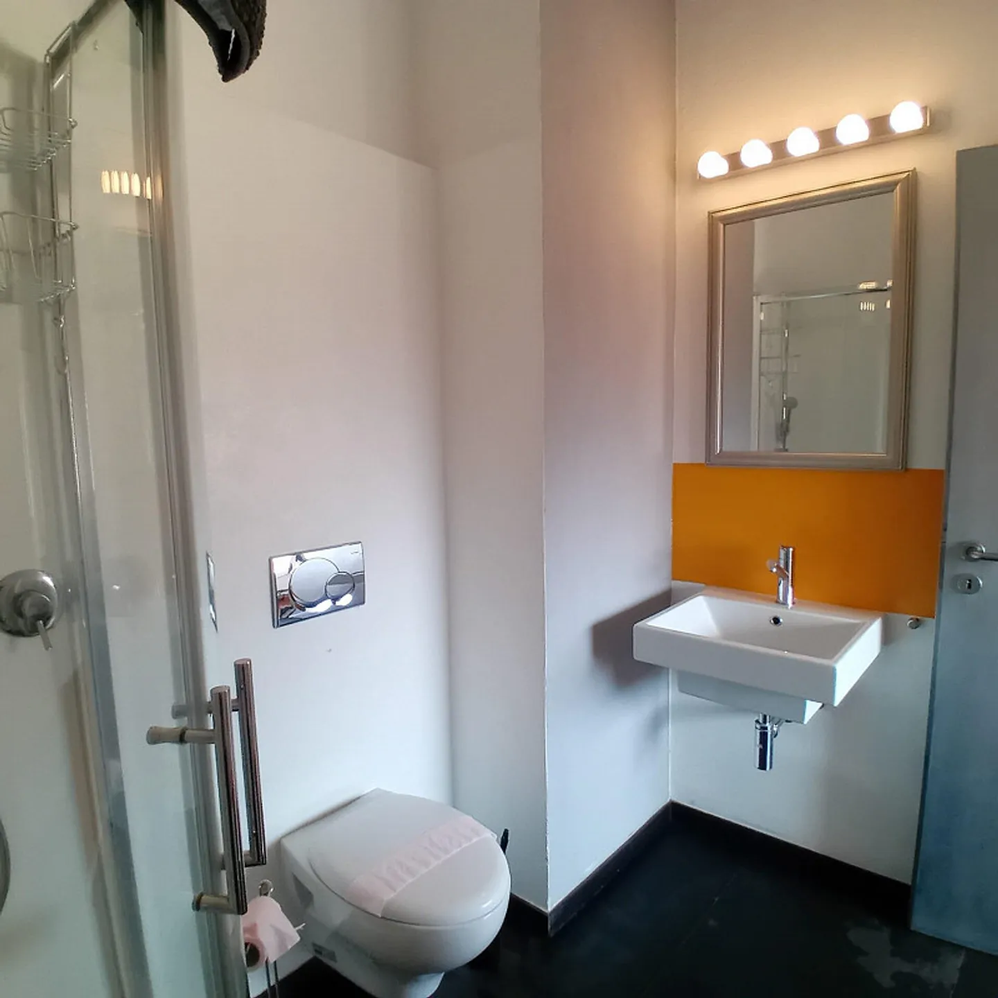 AFFASCINANTE E ACCOGLIENTE 3.5 LOCALI NEL CUORE DI CASLANO - Foto 13 di 17