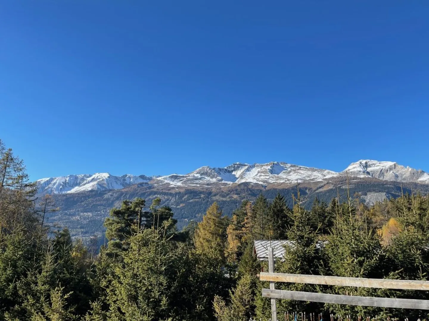 Chalet existant en rénovation à Crans Montana - Photo 2 sur 10