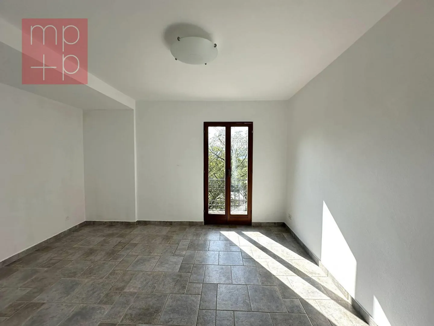 Graziosa casa familiare con vista lago - Foto 7 di 8