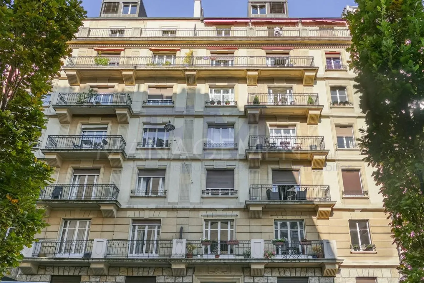 Elegante Appartamento 5.5 Stanza - Foto 24 di 25