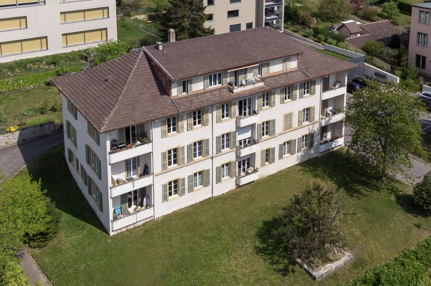 Opportunity Purchase in La Neuveville - Canton of Bern - Photo 1 of 2