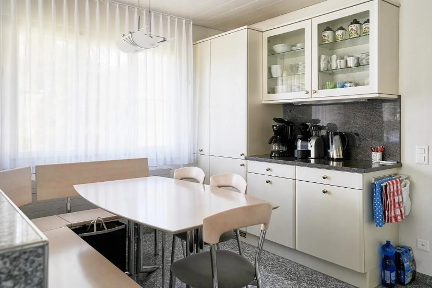 Appartamento duplex 3,5 locali in una posizione molto tranquilla e soleggiata con vista... - Foto 6 di 30