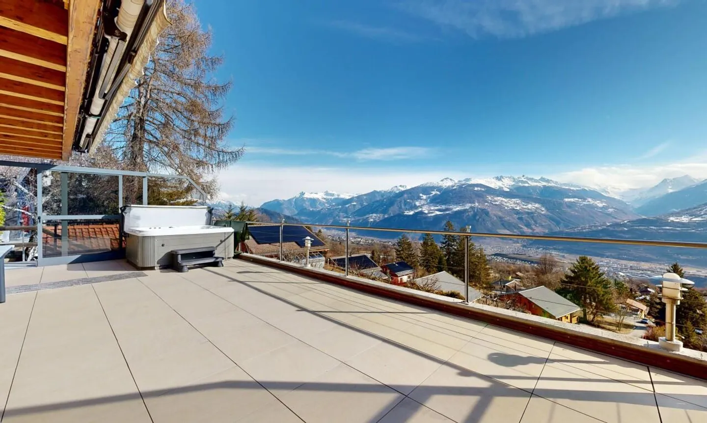 Wunderschönes, außergewöhnliches Chalet in erhöhter Lage von Savièse - Foto 8 von 11