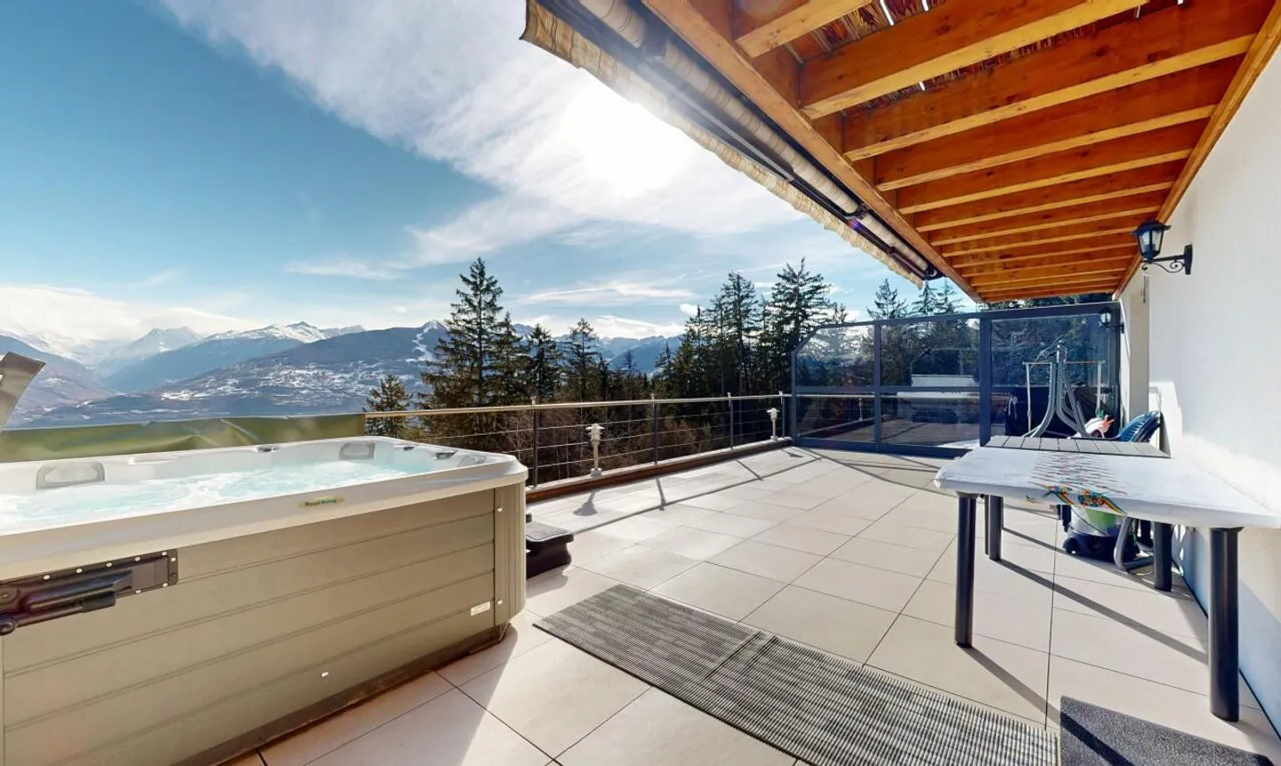 Wunderschönes, außergewöhnliches Chalet in erhöhter Lage von Savièse - Foto 9 von 11