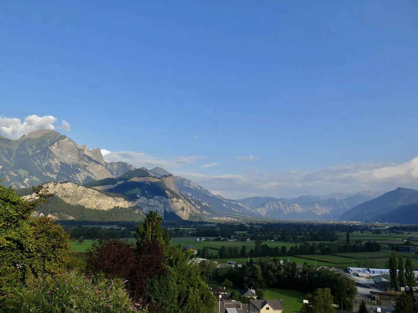 Fantastische Aussichten - jeden Tag geniessen - Foto 1 von 11