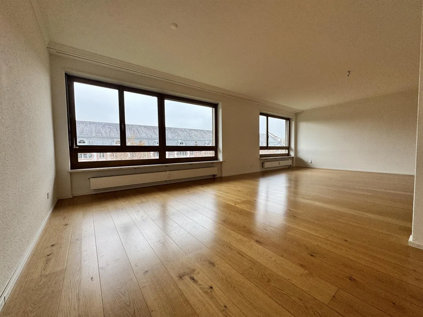 Charming 3.5 / 4-room apartment in Basel at Petersplatz - Photo 3 of 18