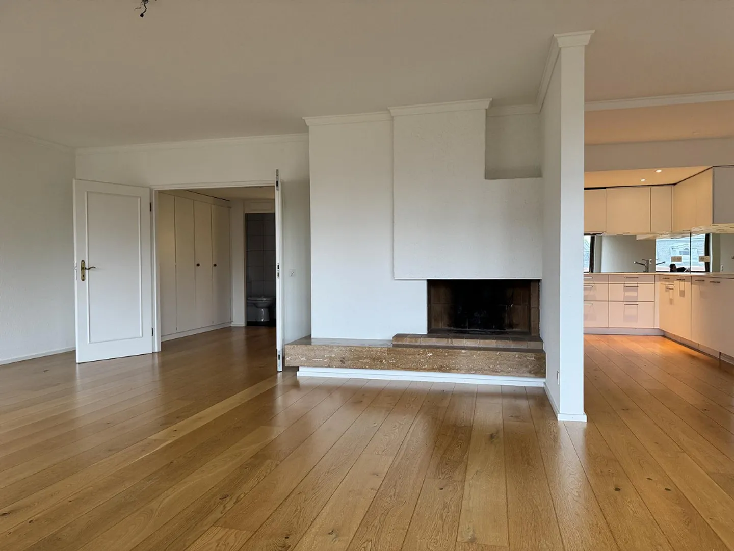 Charming 3.5 / 4-room apartment in Basel at Petersplatz - Photo 4 of 18