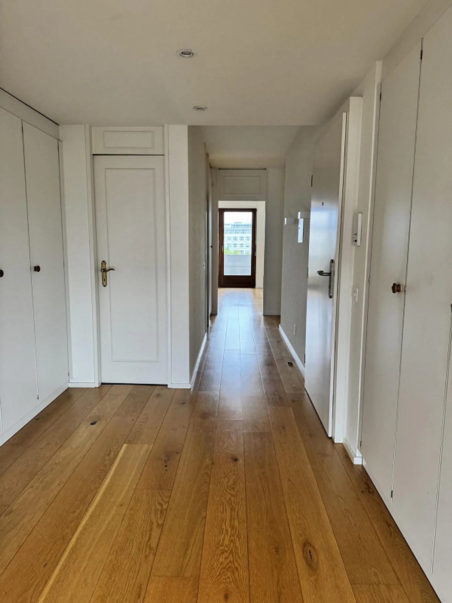 Charming 3.5 / 4-room apartment in Basel at Petersplatz - Photo 7 of 18