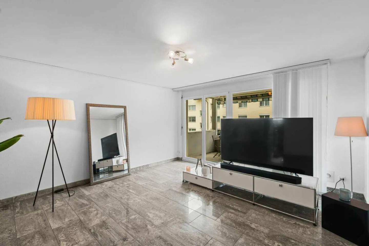 Apartment for rent - Photo 4 of 17