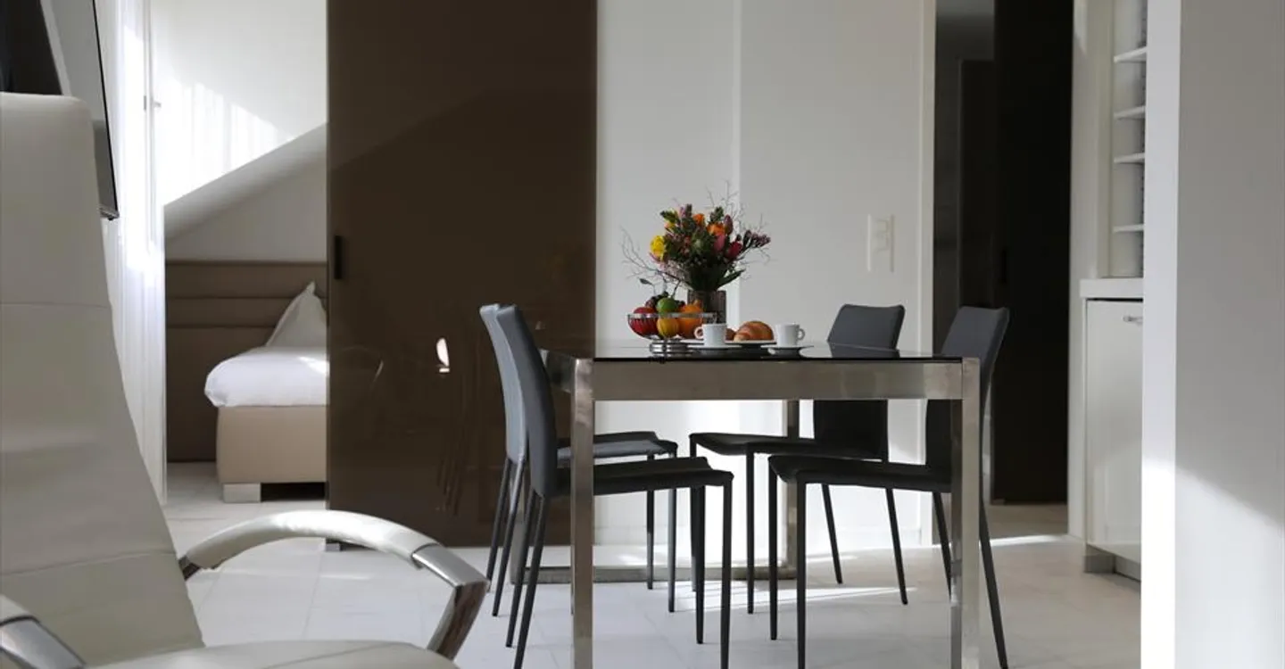 Modern Apartment in Zurich - Photo 1 of 4