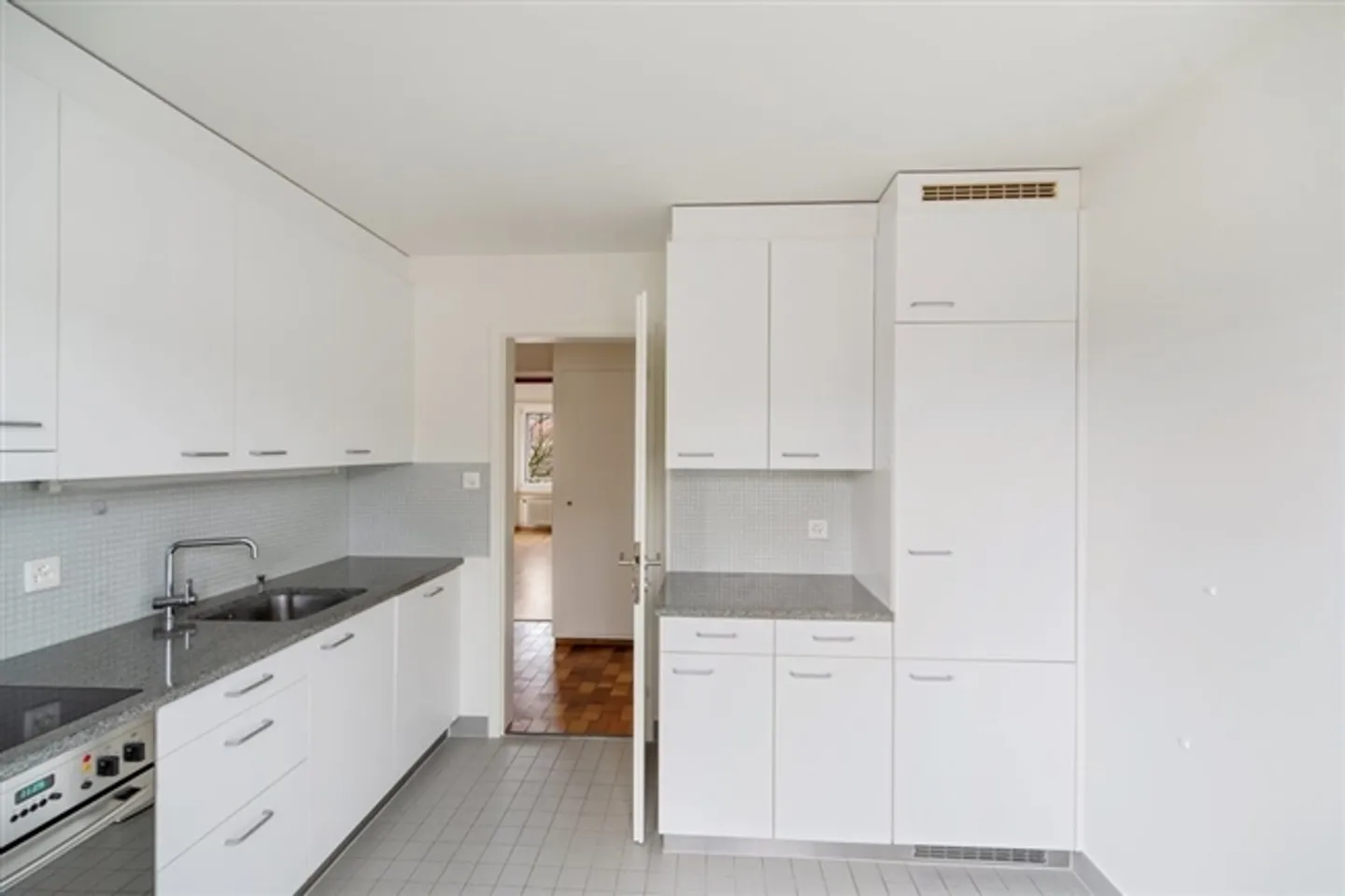 Your House in the House - Maisonette Apartment in a Quiet and Central Location - Photo 2 of 11