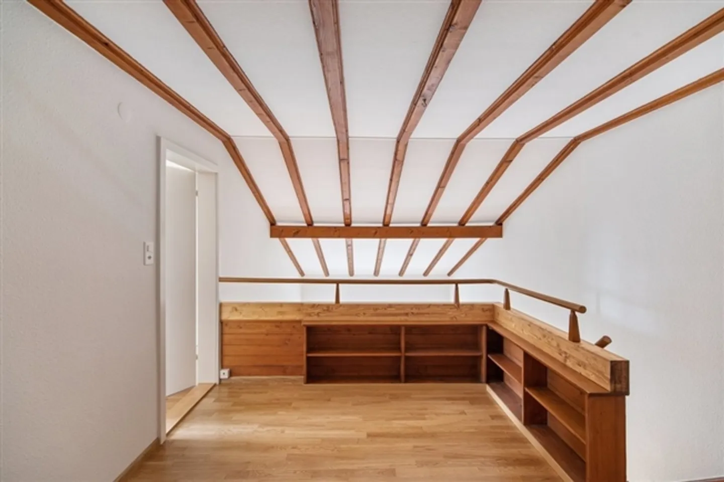 Your House in the House - Maisonette Apartment in a Quiet and Central Location - Photo 7 of 11