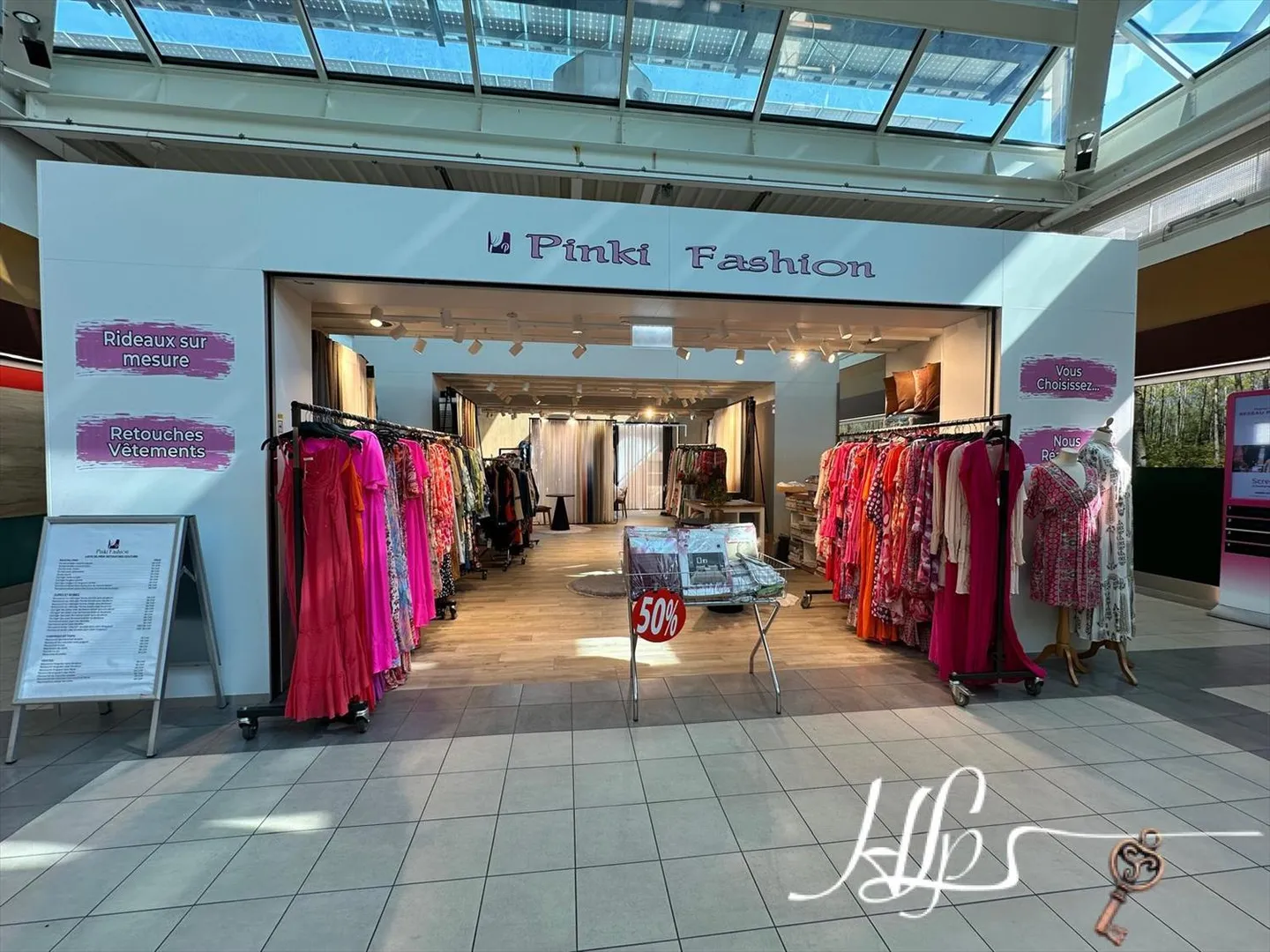 Commerce - Photo 1 of 3