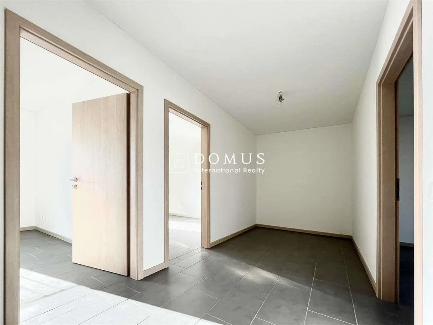 Duplex moderno con terrazzo - Foto 5 di 10
