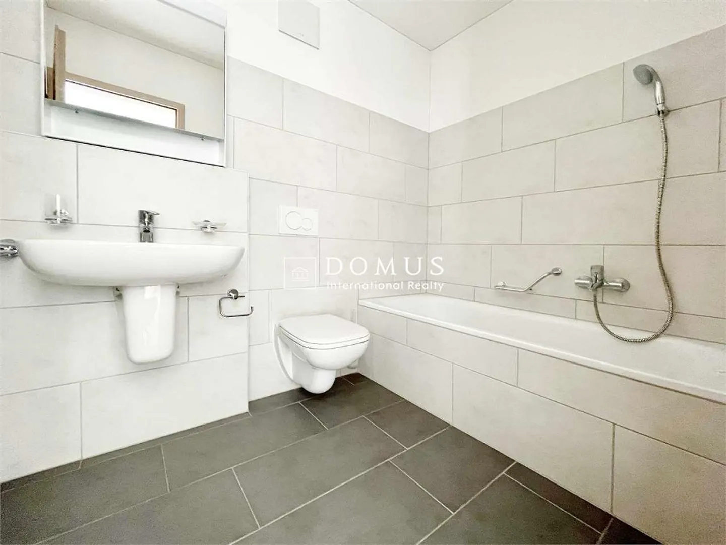 Duplex moderno con terrazzo - Foto 6 di 10