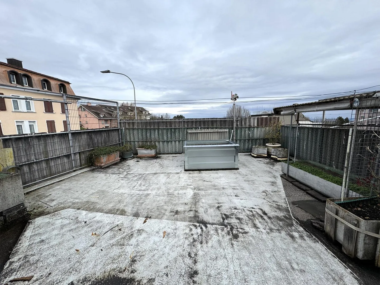 Appartamento affascinante di 4 stanze in affitto - Foto 11 di 12