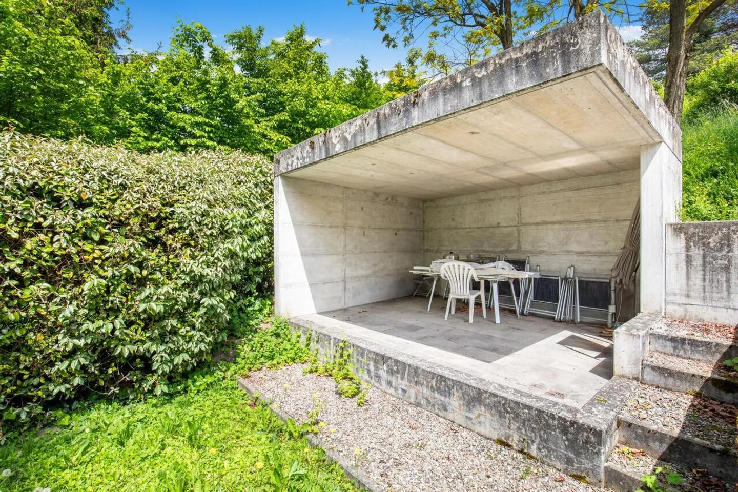 Maison dans un quartier résidentiel avec vue imprenable sur le lac - Photo 11 sur 13