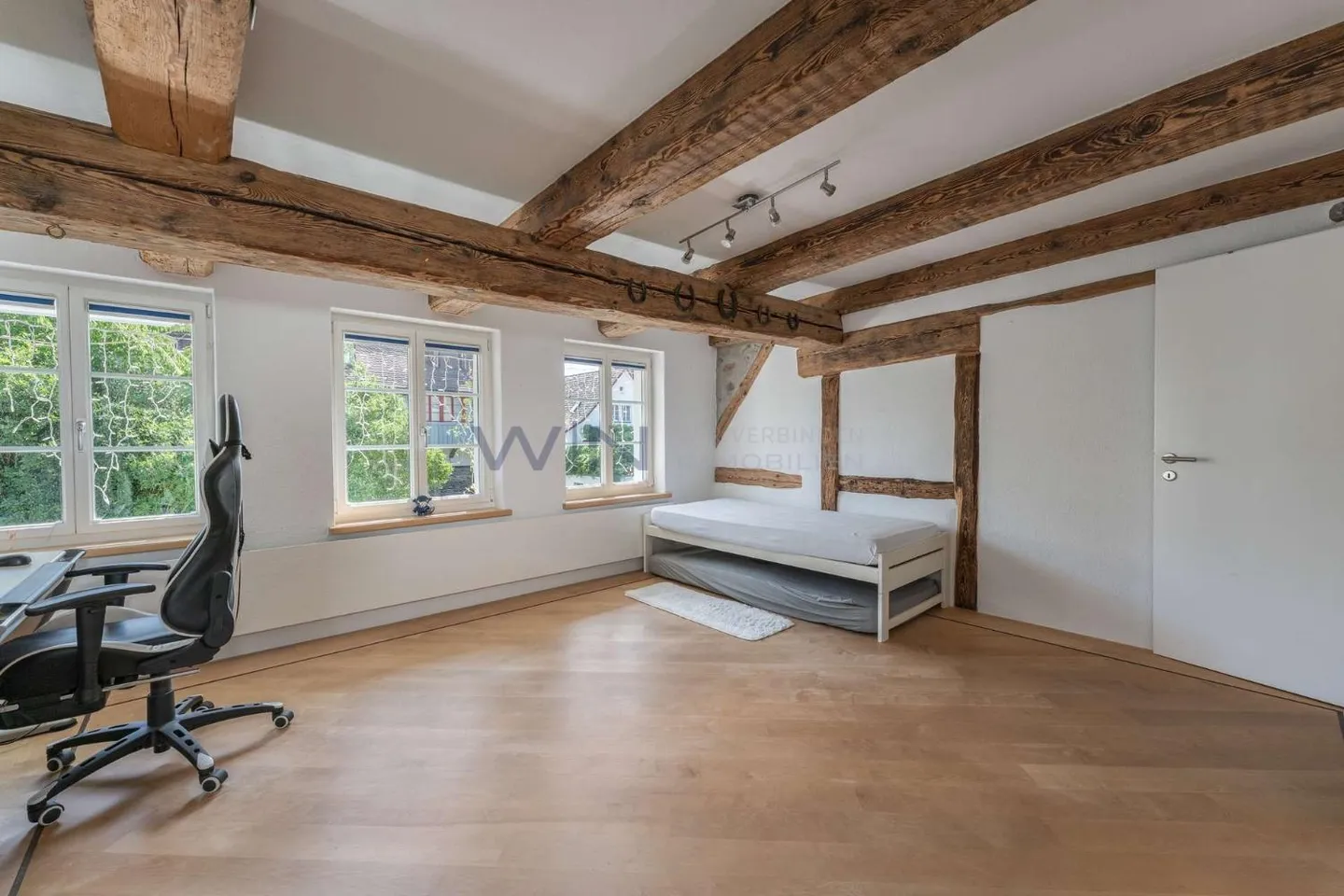 Architektonisches Meisterwerk - Foto 2 von 13