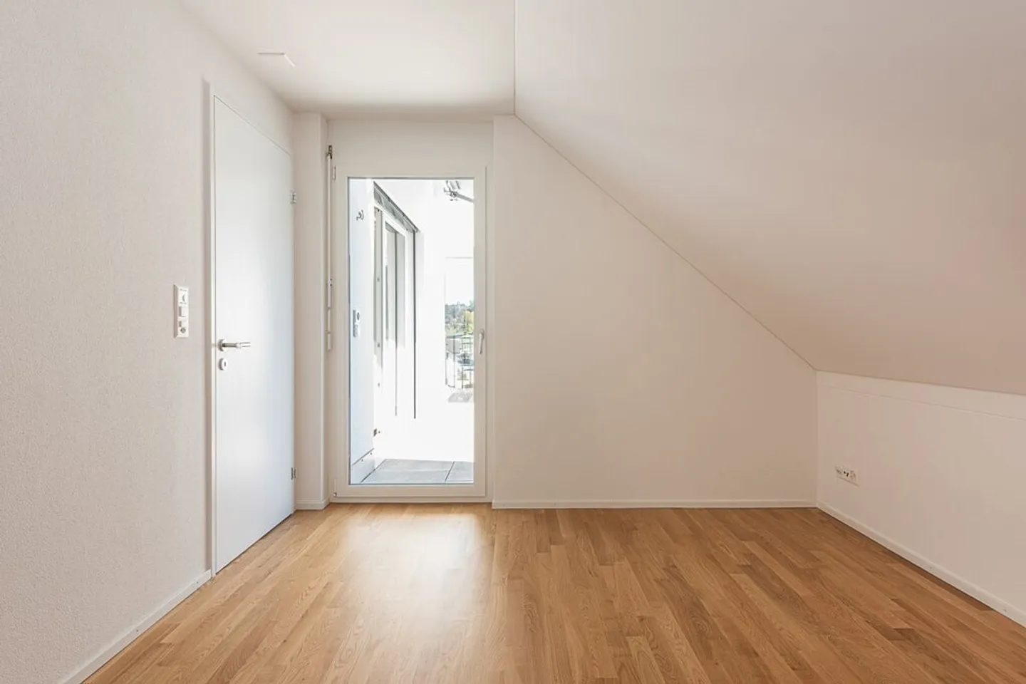 Top moderne Wohnung in Rossrüti - Foto 3 von 10