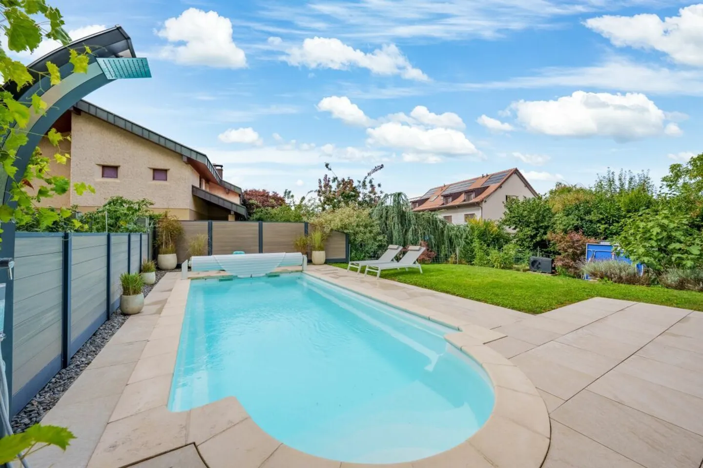 Villa d'Architecte avec Piscine - Photo 1 sur 14