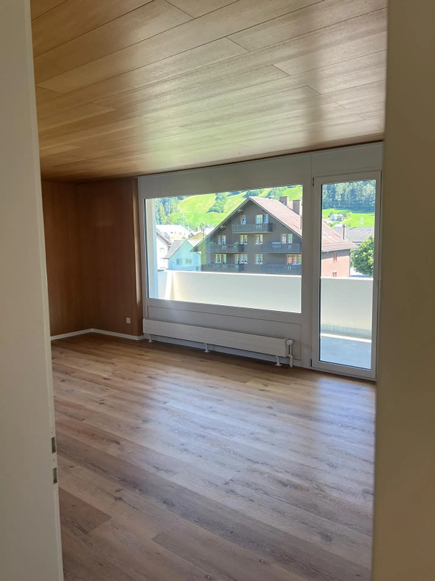 Freshly renovated, bright single-family house - Photo 10 of 11