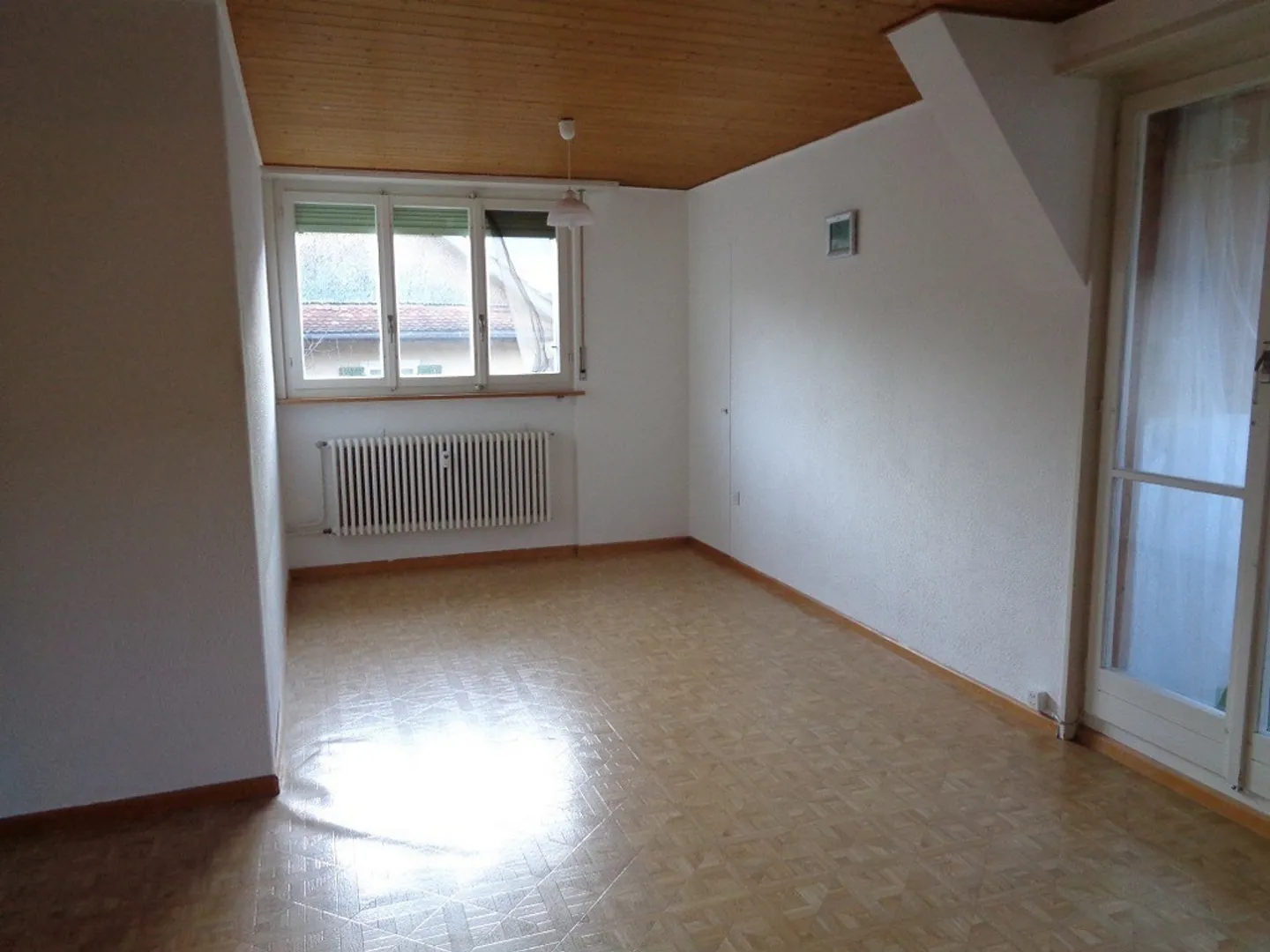 2 winter gardens with countryside view - Photo 4 of 12