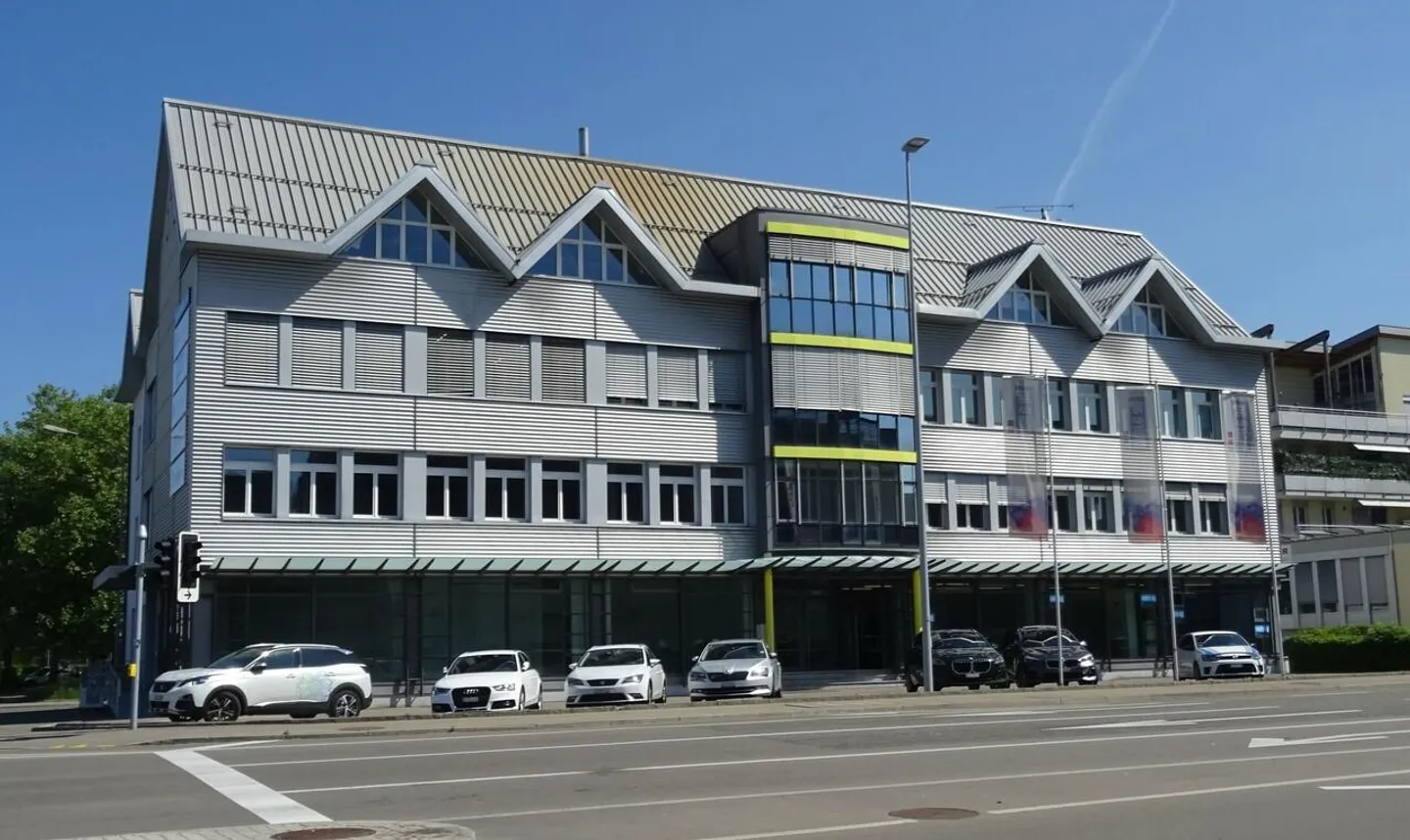 Spazio ufficio moderno – 260 m² con finiture di alta qualità - Foto 2 di 3
