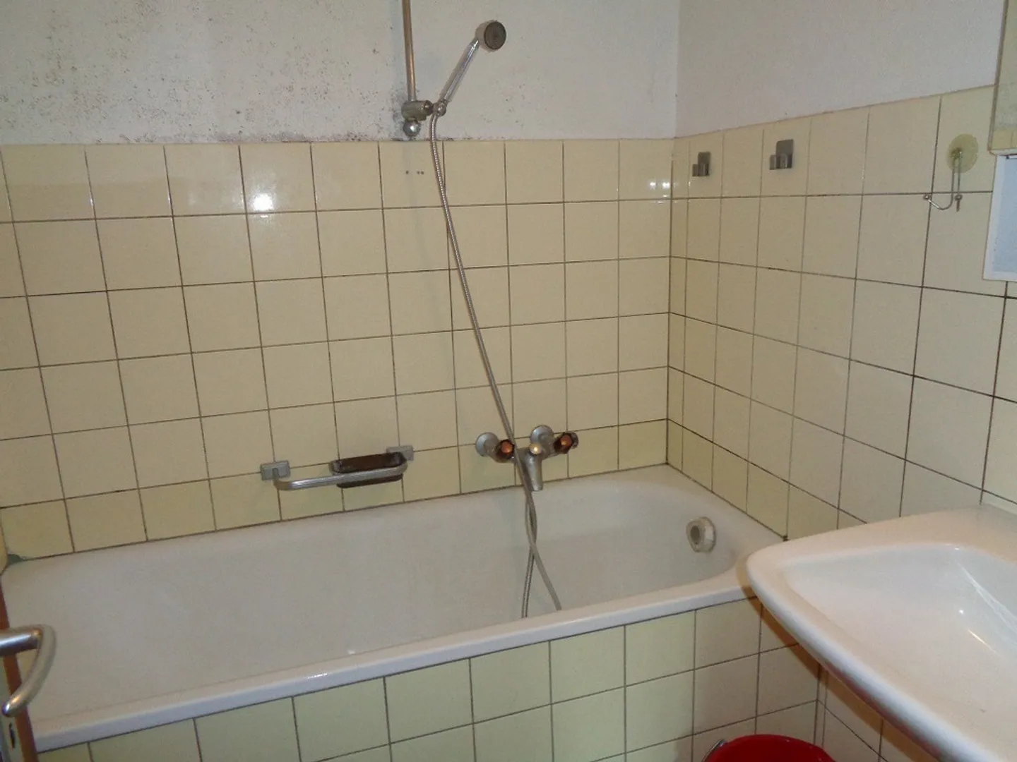 2 winter gardens with countryside view - Photo 10 of 12