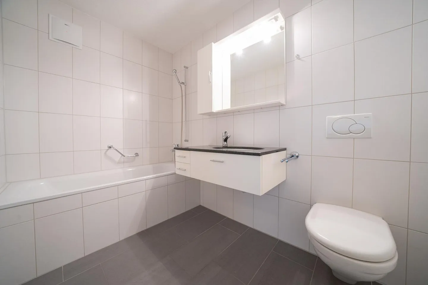 Oasi di benessere con piscina naturale - Foto 6 di 9