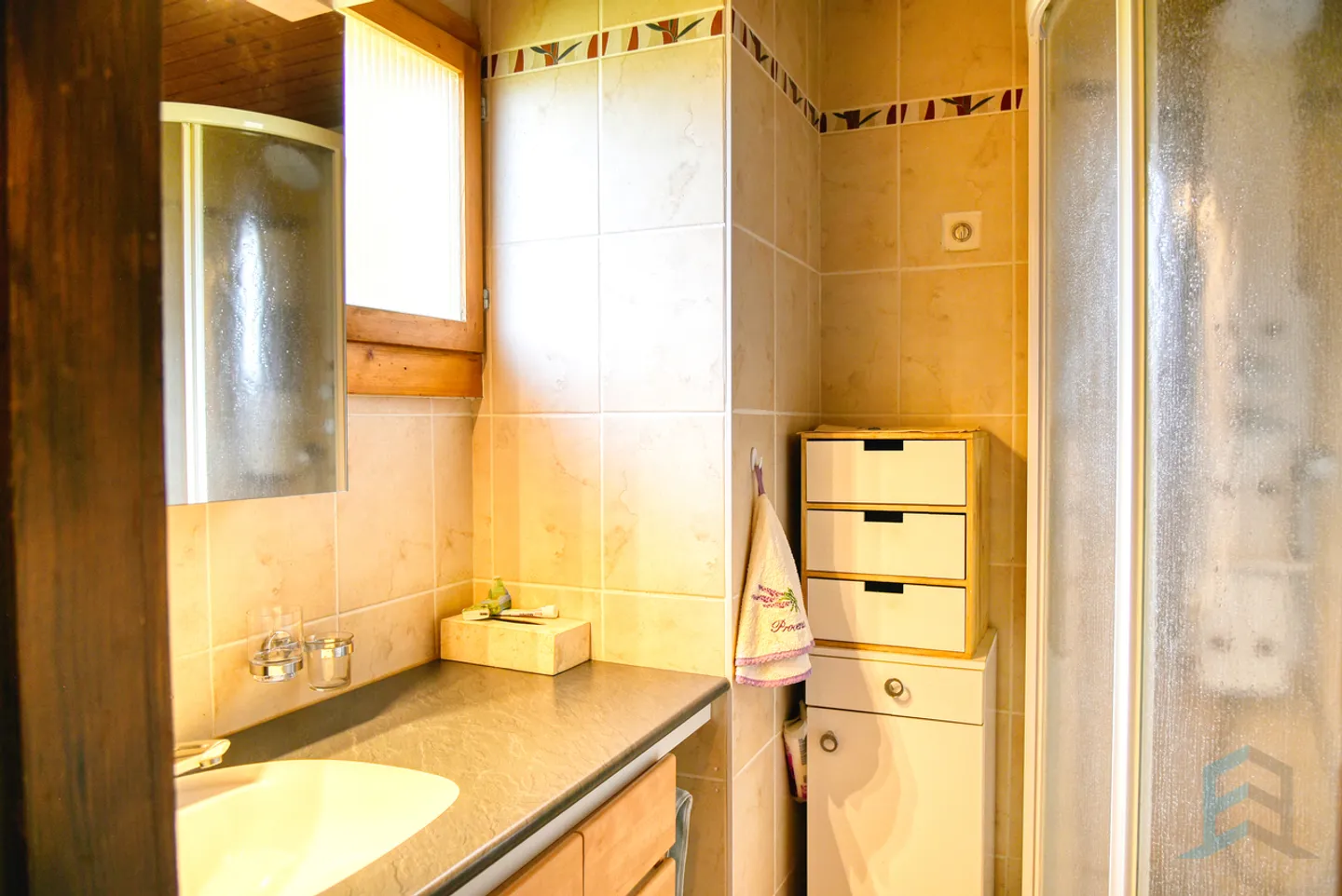 EXKLUSIVITÄT Prachtvolles 4 ½-Zimmer-Chalet mit Panoramablick in Erdesson - Foto 8 von 16