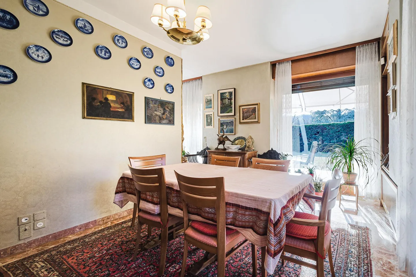 Magnifica villa nel mezzo del proprio parco - Foto 8 di 17