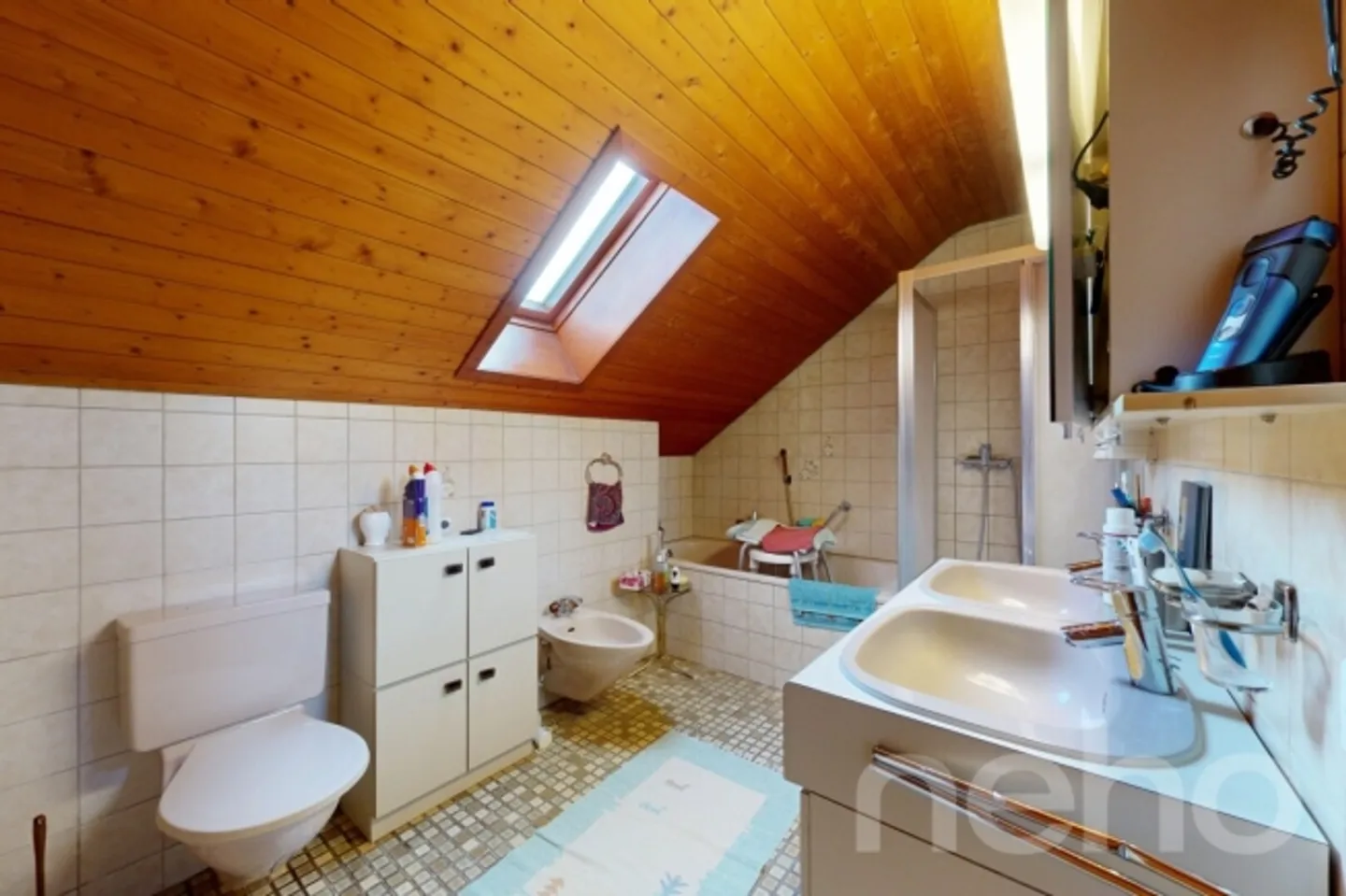 In Marly, your future family home to reinvent - Photo 9 of 12