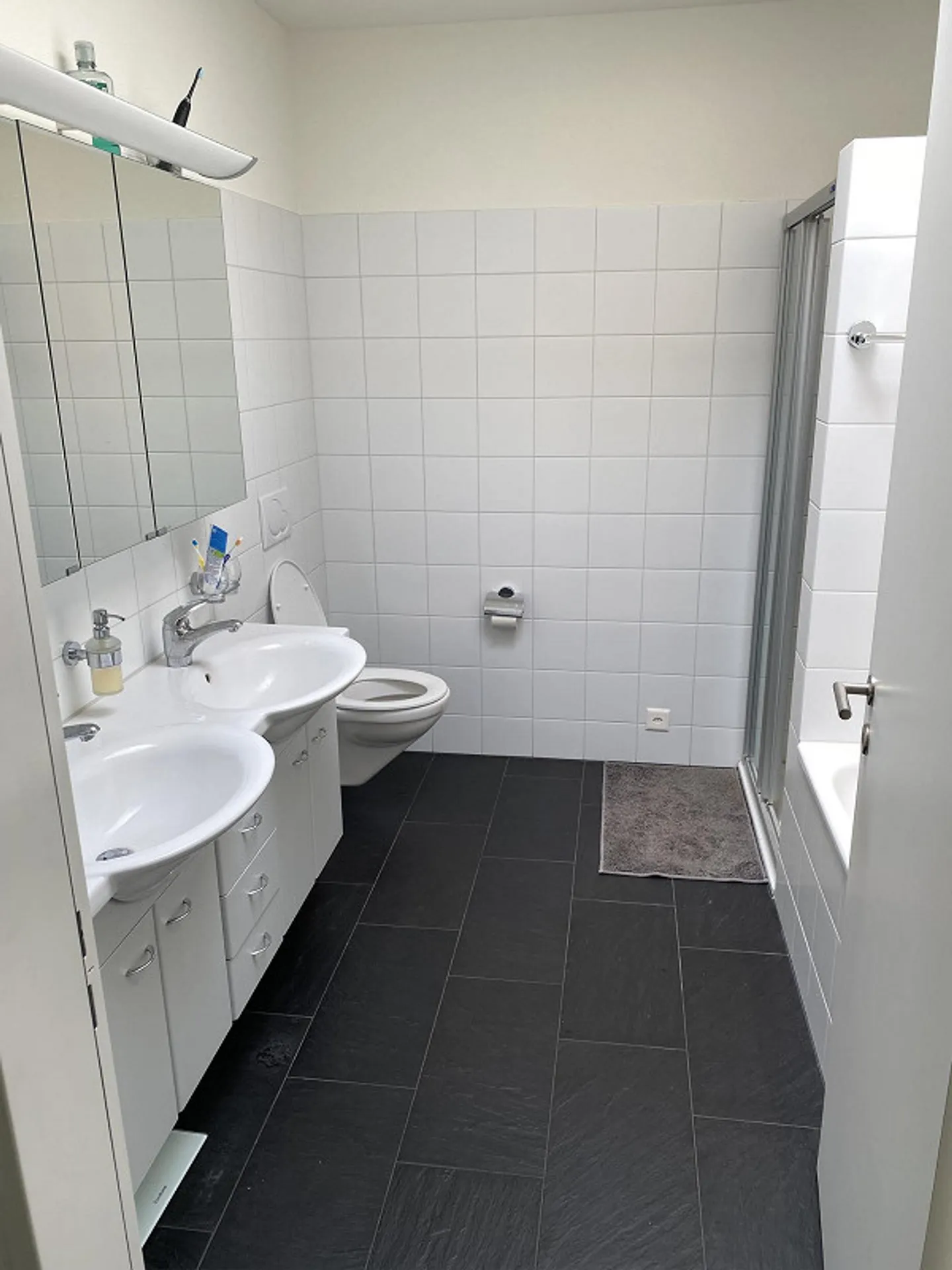 2 camere in condivisione a Sursee - Foto 11 di 12