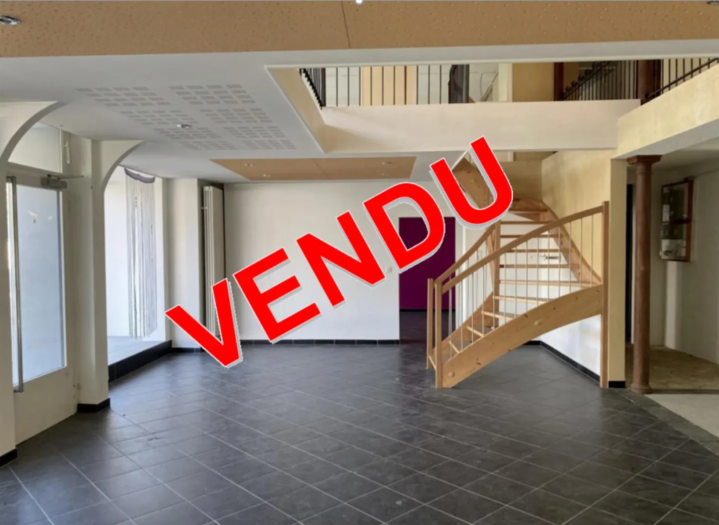 Magasin à vendre - Photo 1 sur 11