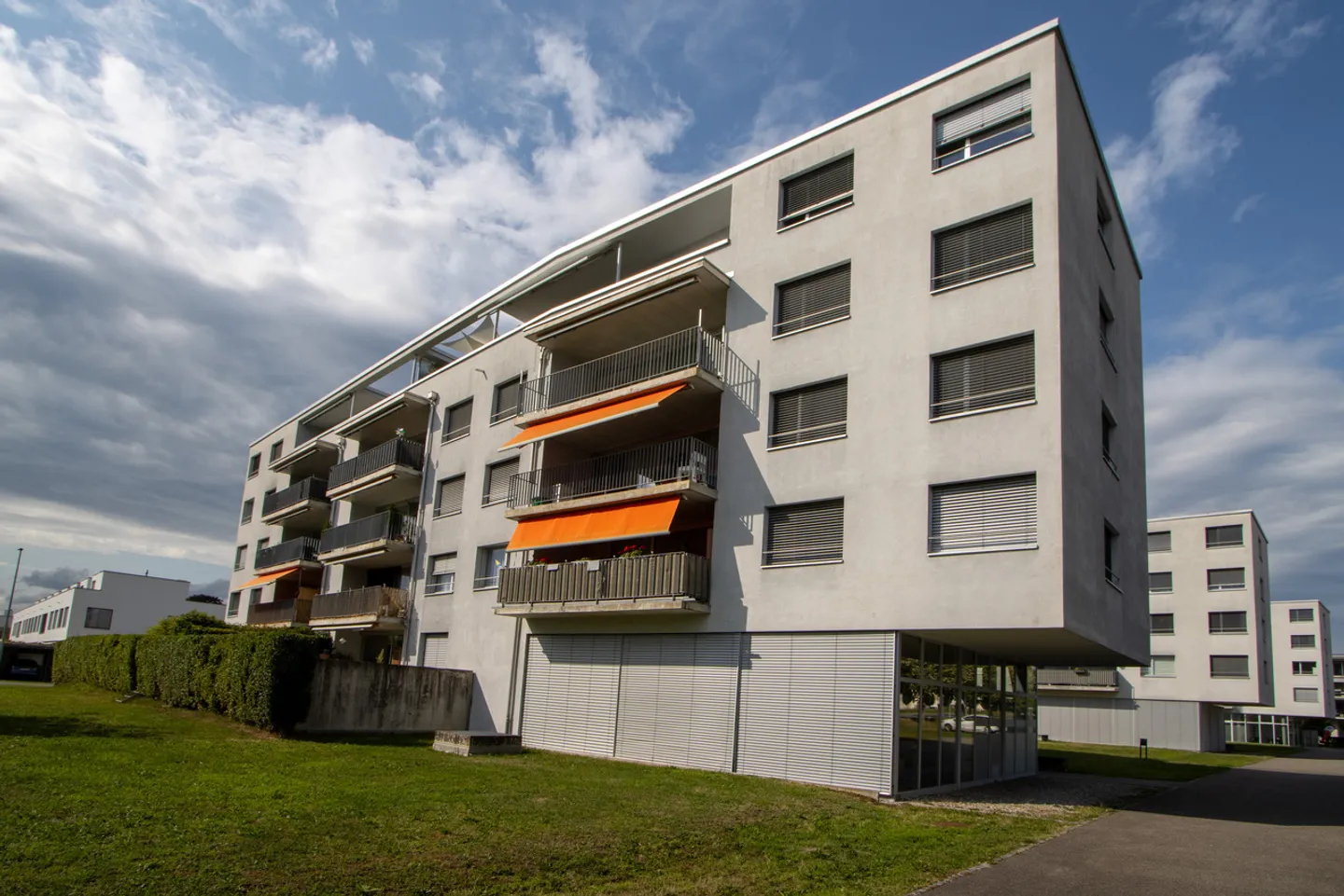 Moderne 3,5-Zimmerwohnung in Murten - Foto 1 von 8