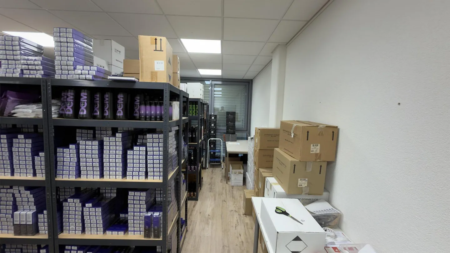 Espace de bureau et commercial central à louer à Urdorf - Photo 10 sur 13