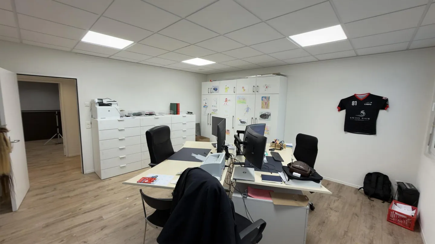 Espace de bureau et commercial central à louer à Urdorf - Photo 13 sur 13