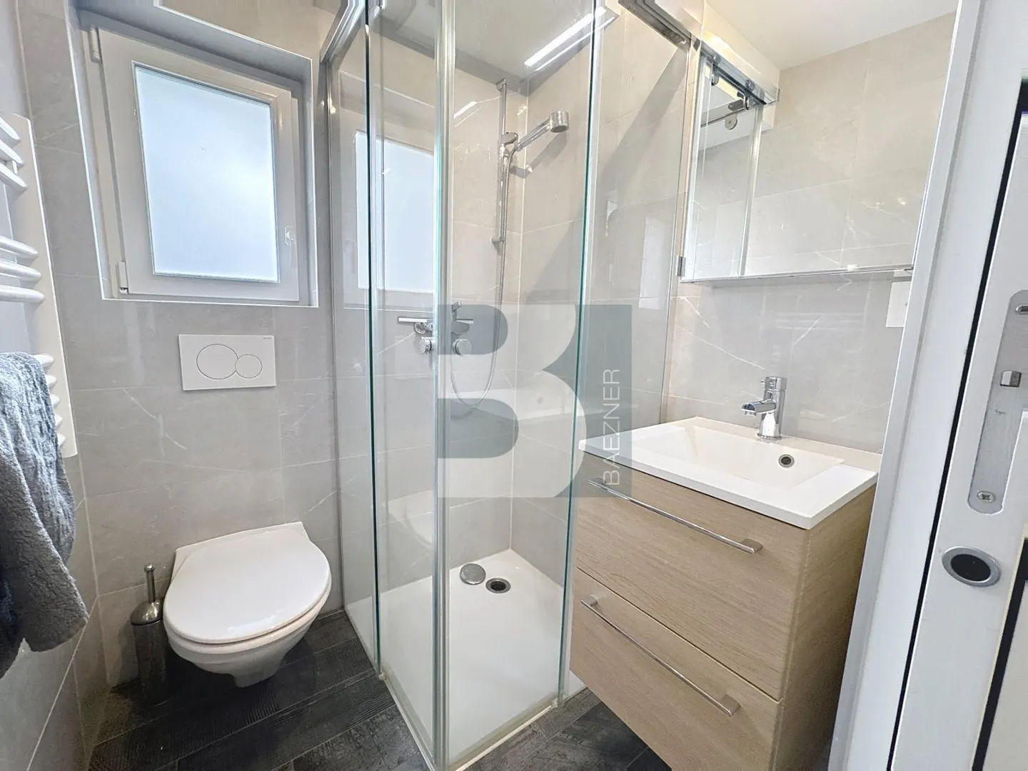 Appartement Meublé avec Terrasse - Photo 4 sur 6