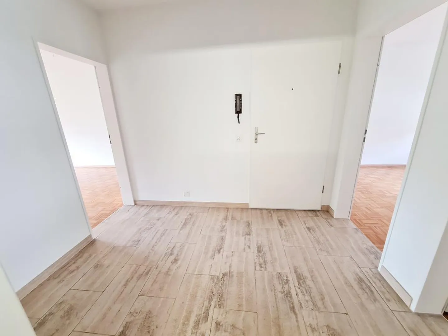 Bright 3.5-room apartment with a view of greenery - Photo 9 of 11